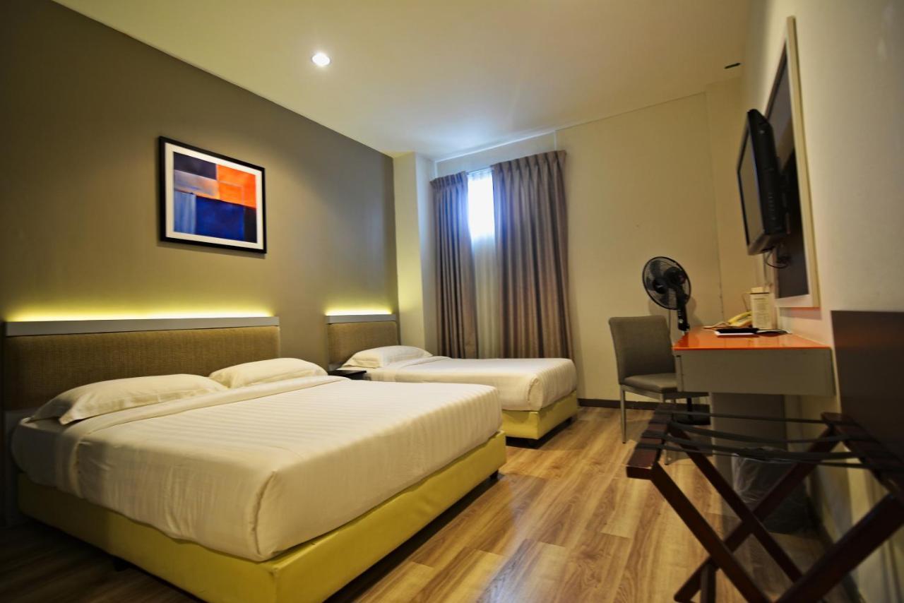 Abell Hotel Kuching Exterior photo